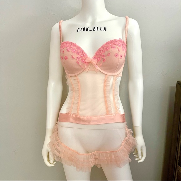 34D Vs Victoria’s Secret Ruffled Floral rhinestones Apron lace satin peach/pink - Picture 2 of 14